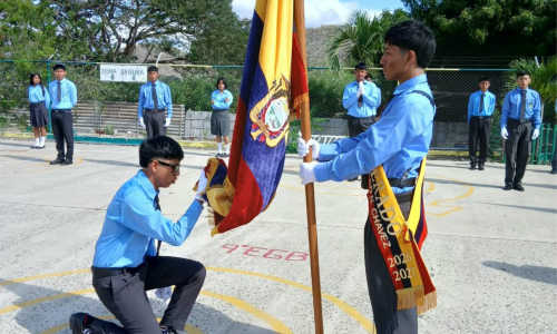 Juramento de Bandera de estudiantes con discapacidad visual